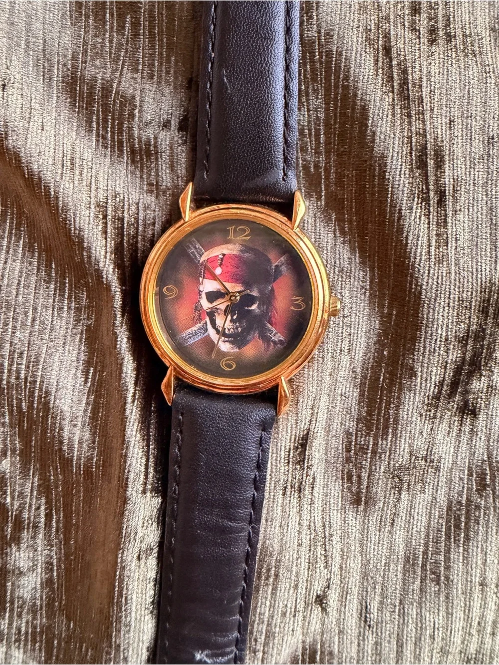 Pirates of the Caribbean Dial Black Leather Strap Men’s Watch
